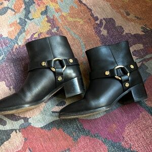 🔹Stuart Weitzman Moto Bootie Sz 6.5 black/gold